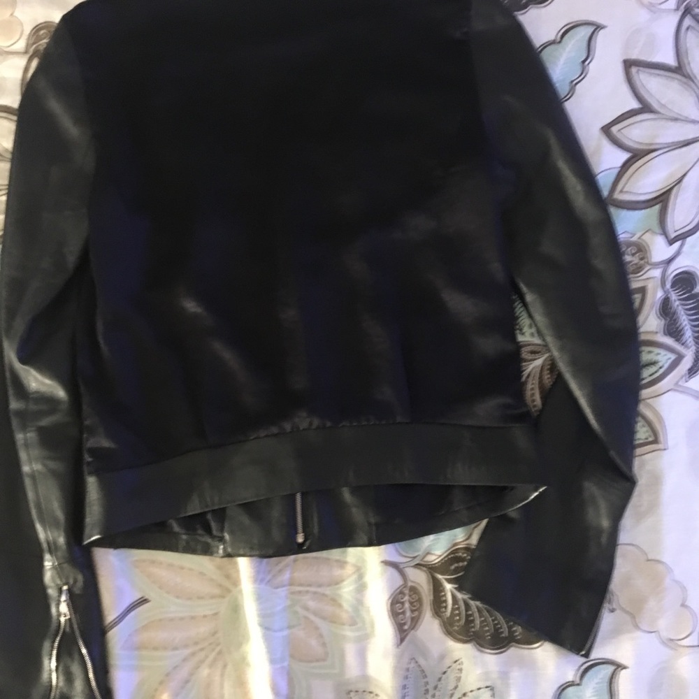 Jacket - Picture 3 of 4